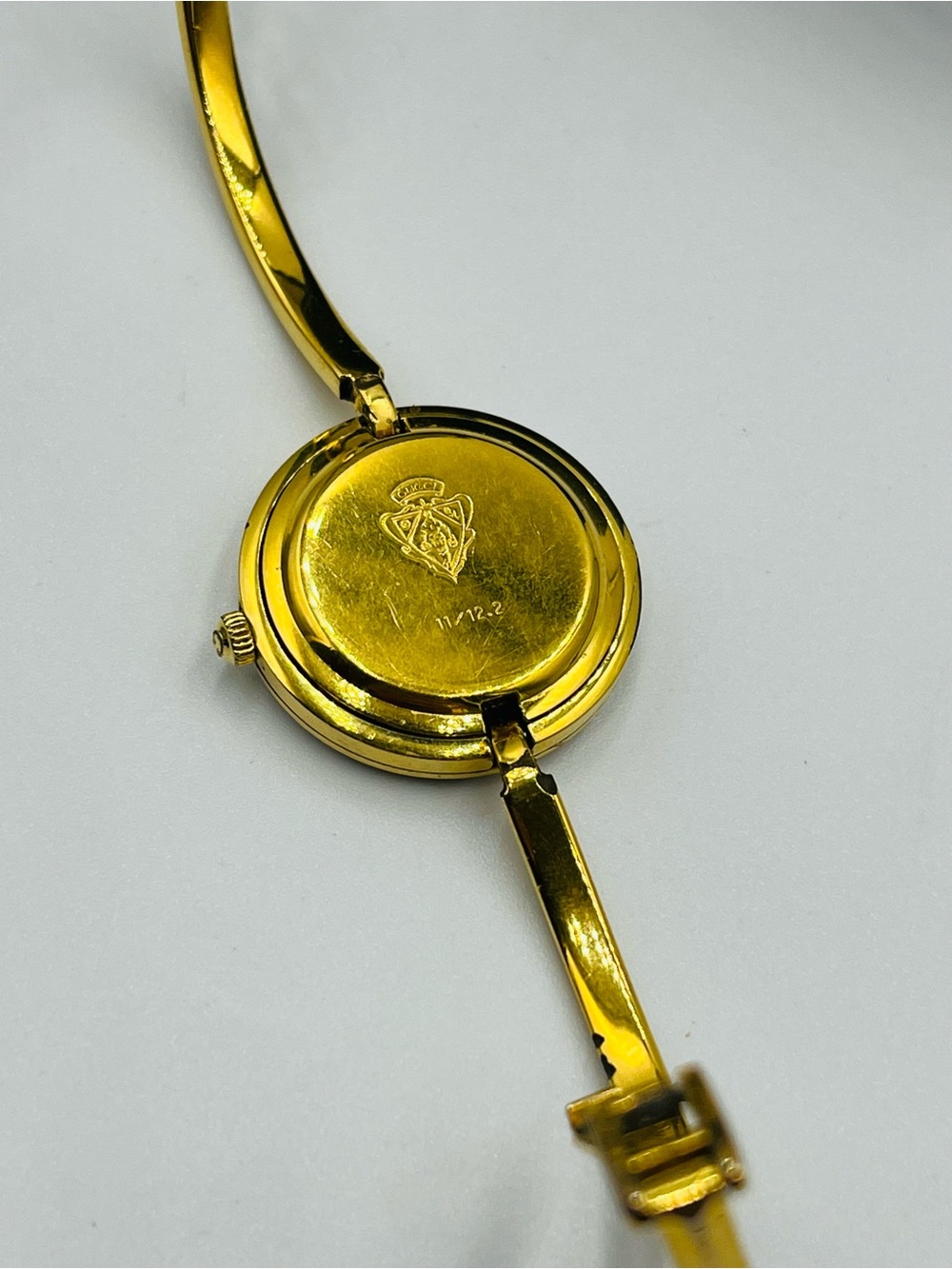 Gucci Gold-tone Ladies Watch with Interchangeable Color Bezels - Picture 14 of 16